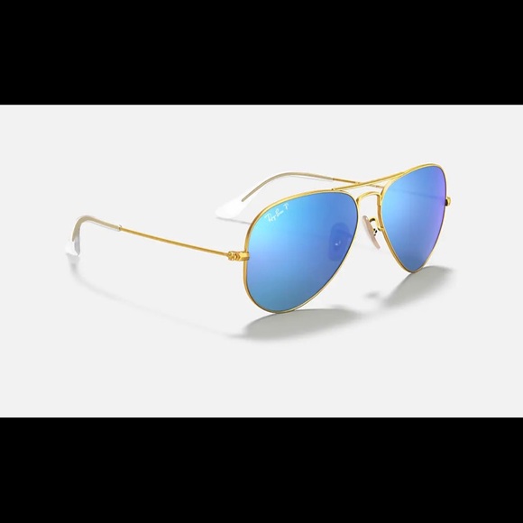 NEW
Ray-Ban Aviator
Color: Blue
Polarized Blue Flash Lenses + Gold Frame
